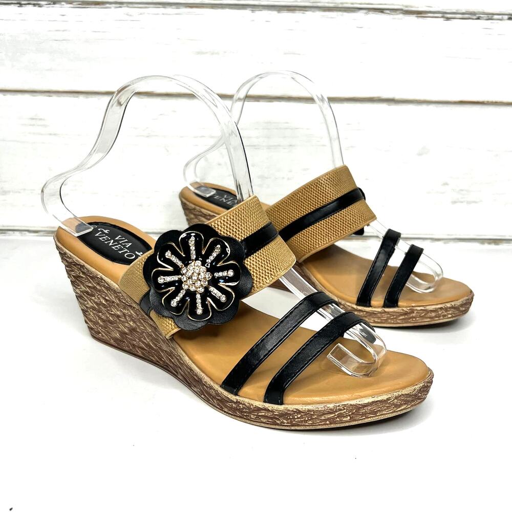 Via Veneto Slip On Wedge Sandals Tan Black Flower Size 10
